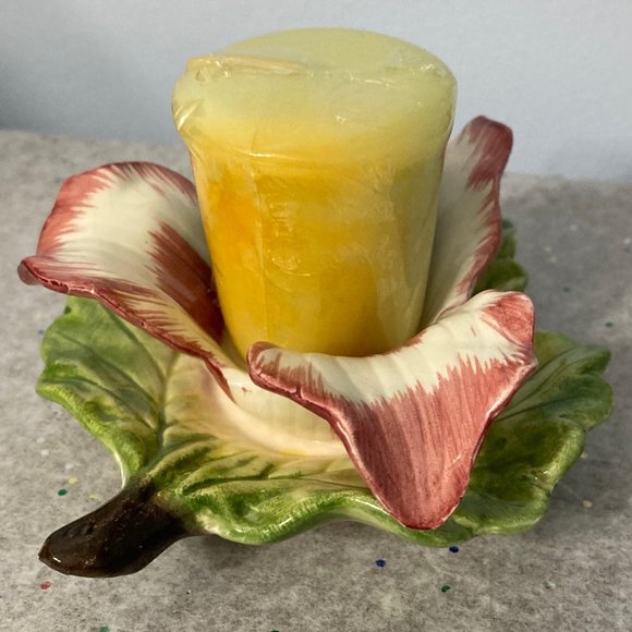 Vintage Porcelain Tea Lite Holders - Picture 2 of 11